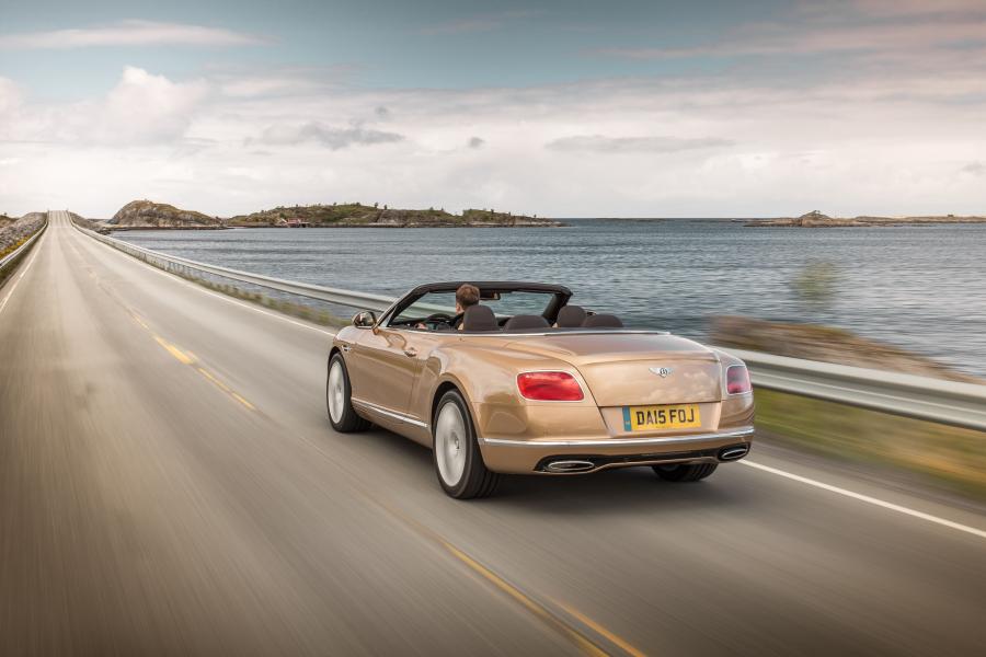  Bentley Continental GT Convertible 2015 года  (фото 3 из 13)